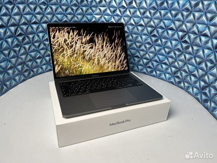 MacBook Pro 13 2020 M1 512Gb Ростест, 55 циклов