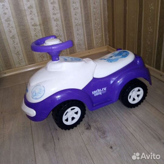 Машинка толокар