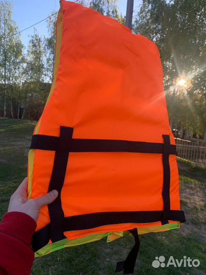 Спасательный жилет WaveRider Pathfinder 1000