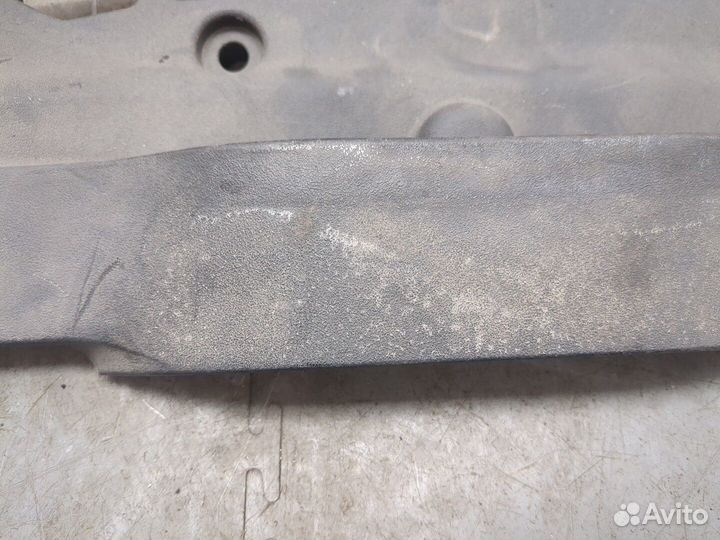 Накладка замка капота Toyota Venza, 2009