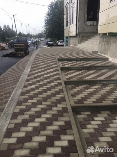 Укладка тротуарной плитки