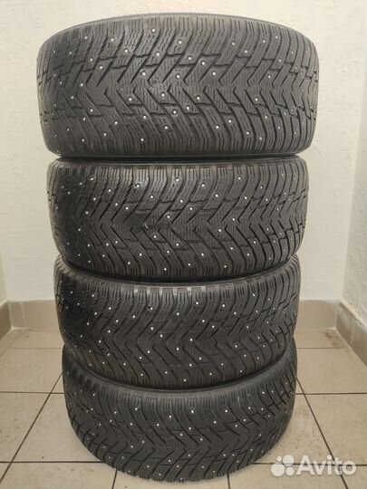 Nokian Tyres Hakkapeliitta 8 SUV 275/45 R21