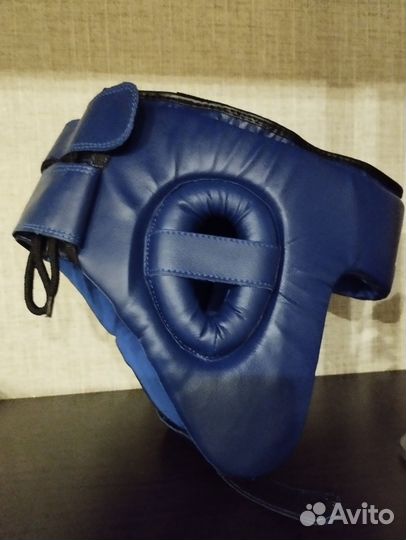 Шлем, костюм для бокса