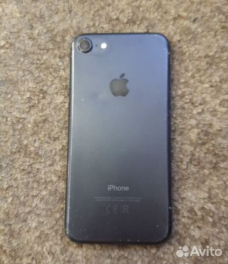 Телефон iPhone 7