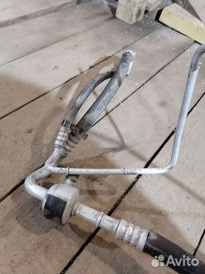 Трубка компрессора кондиционера Opel Astra h