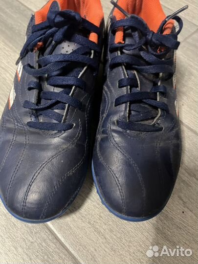 Футбольные бутсы adidas сороконожки