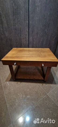 Передвижной столик