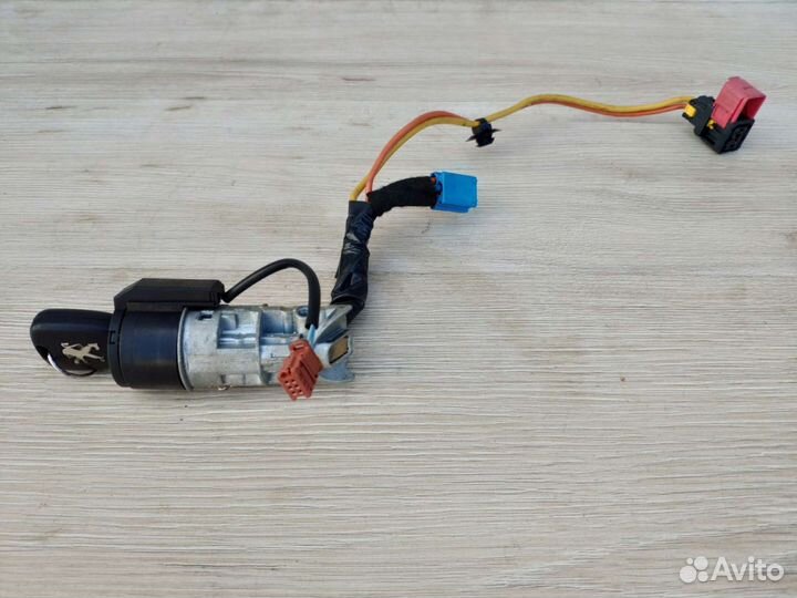 Замок зажигания ключ Peugeot 406 рестайлинг