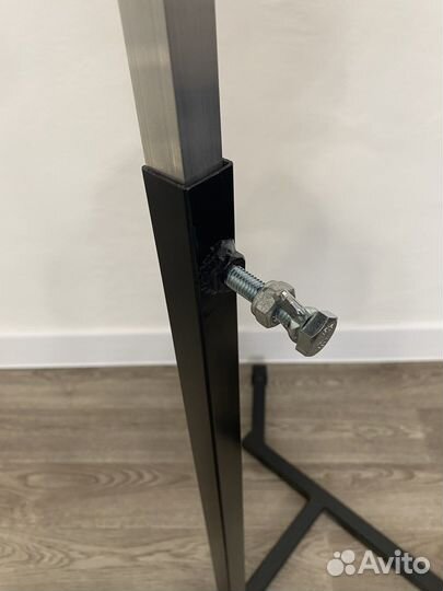 Подставка под голову для бритья