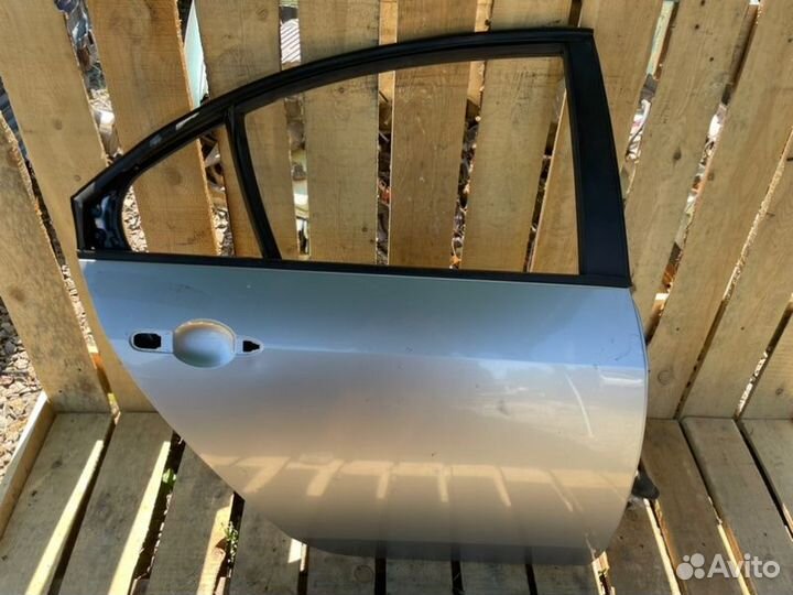 Дверь задняя правая Nissan Primera P12