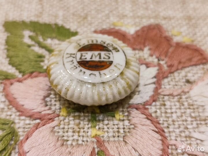 Фарфоровая пробка Ems раскопок Königsberga