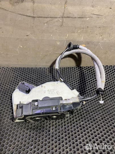 Замок двери передний правый Volkswagen Polo 5