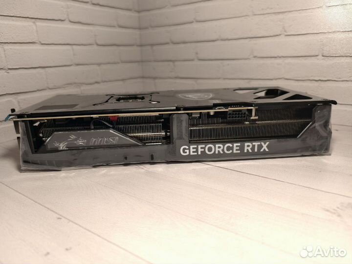 MSI RTX4080 super gaming slim