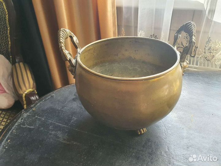 Кашпо ваза бронза
