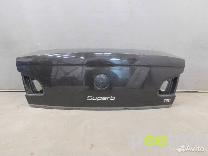 Б/У Крышка багажника б/у 3T5827025A VAG