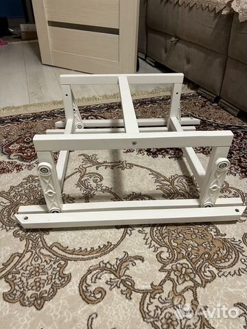 Маятник для круглой кроватки