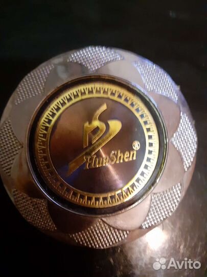 Значок от автомобиля