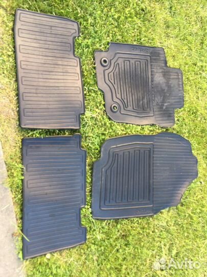 Оригинальные коврики Toyota RAV4 2016г