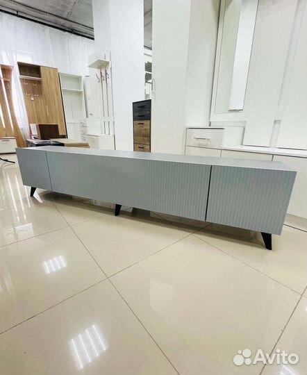 Тумба под телевизор, новая