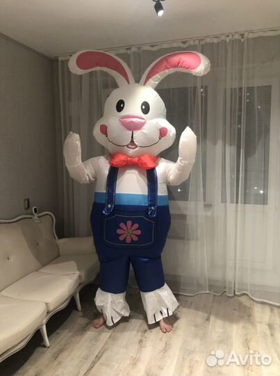 Надувной костюм зайца