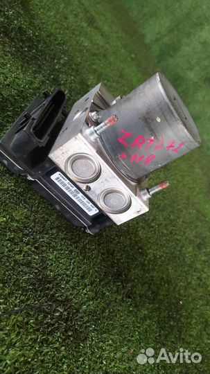 Блок ABS Toyota Avensis 272 3zrfae 2012