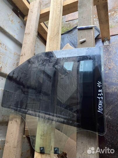 Заднее правое стекло Renault Logan 1