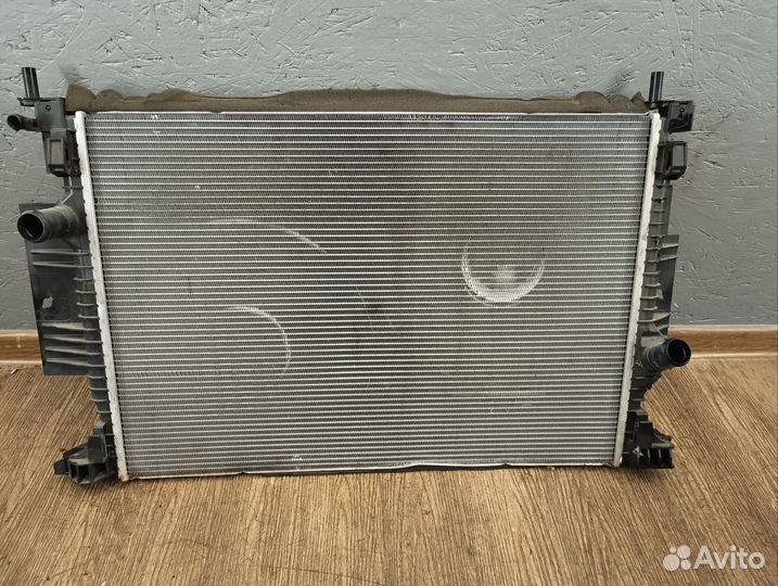 Радиатор охлаждения двигателя Ford focus 3 экобуст