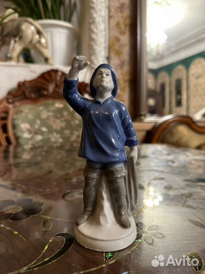 Фарфоровые статуэтки