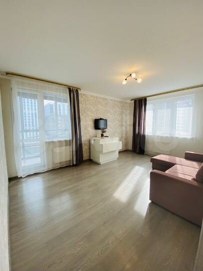 2-к. квартира, 60 м², 10/16 эт.