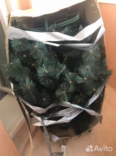 Елка искусственная 210