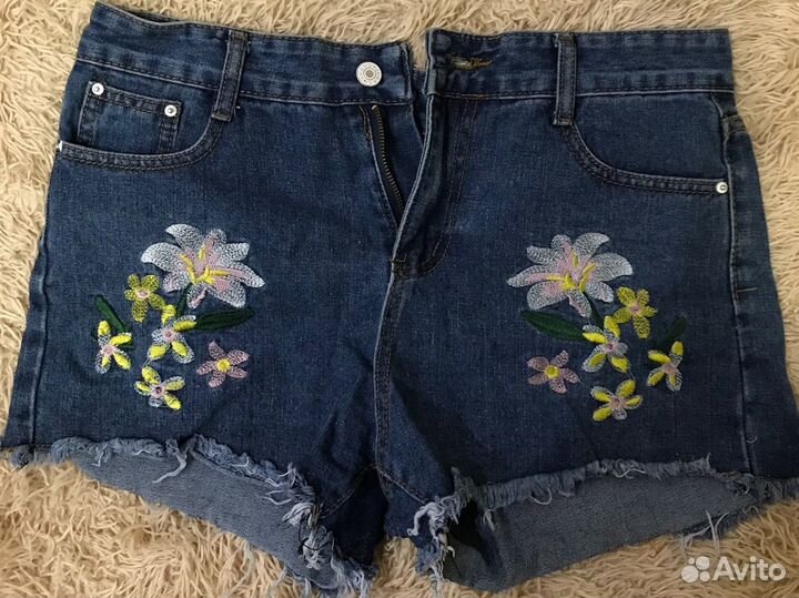 Джинсовые шорты