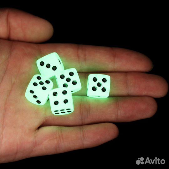 Кубики игральные светящиеся (5шт)
