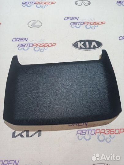 Накладка на торпедо Toyota Camry 55 2.5 2017