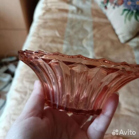 Вазы медовое стекло