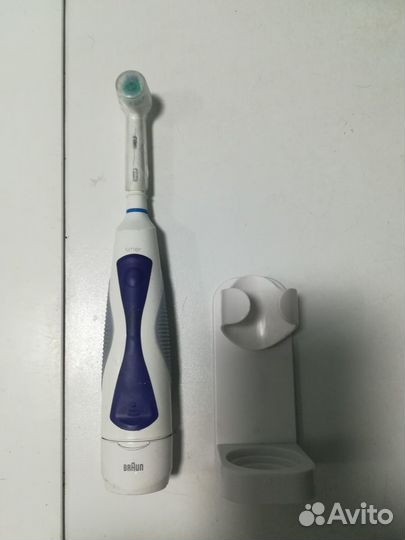 Зубная щетка oral b