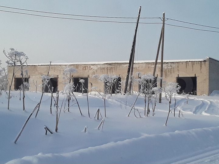 Гараж, > 30 м²