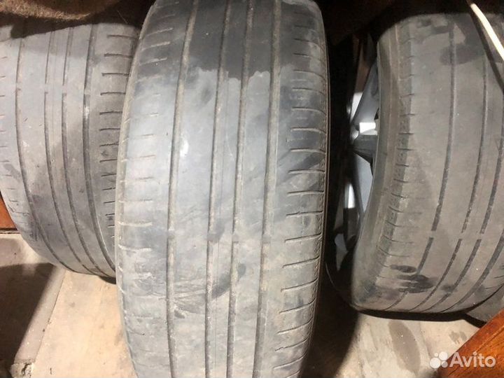 Yokohama Bluearth ES32 215/60 R16 99V