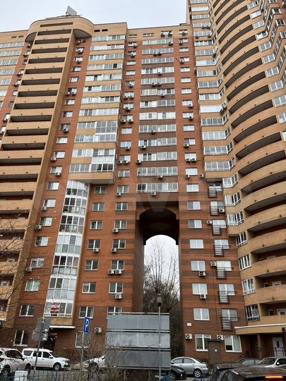 2-к. квартира, 80 м², 11/20 эт.