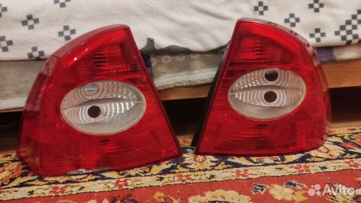Задние фонари на Ford Focus 2 седан