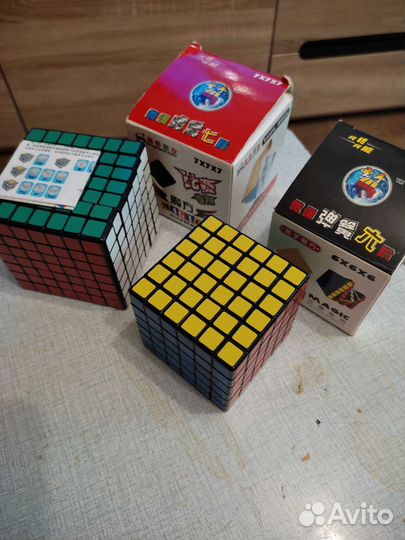 Кубик Рубика, головоломки