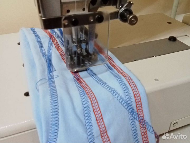 Трикотажная швейная машины