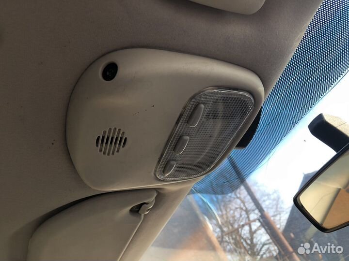 Плафон освещения салона передний Citroen C4 1