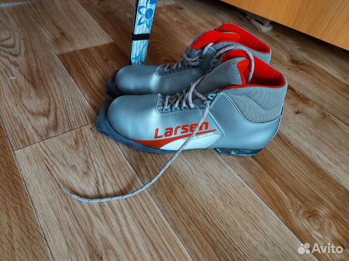 Лыжные ботинки классические