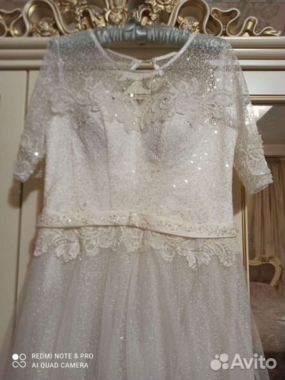 Свадебное платье