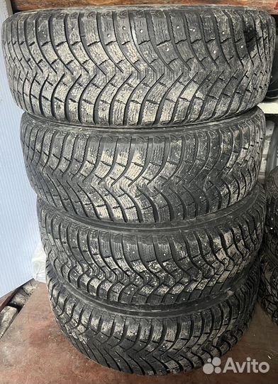 Michelin Latitude X-Ice North 2 215/70 R16 100T