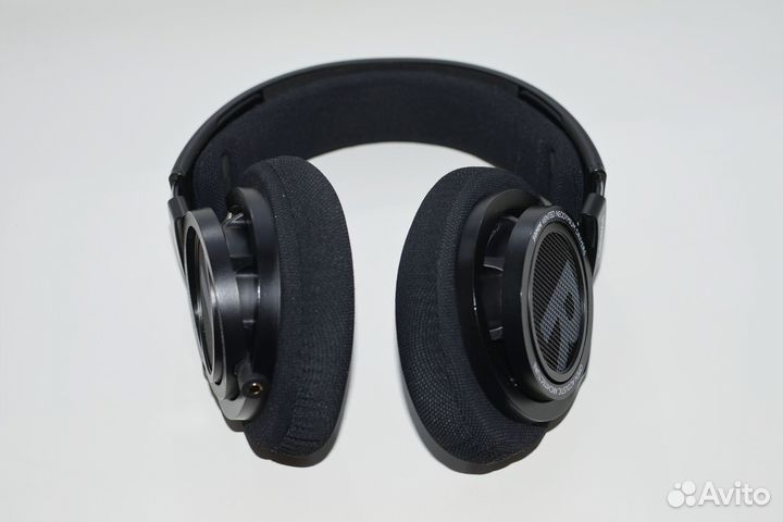 Наушники Philips SHP9500
