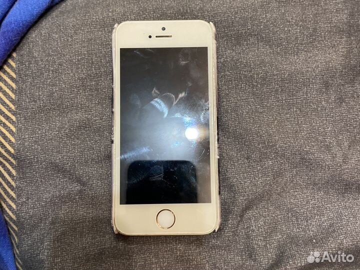 Телефон iPhone 5s