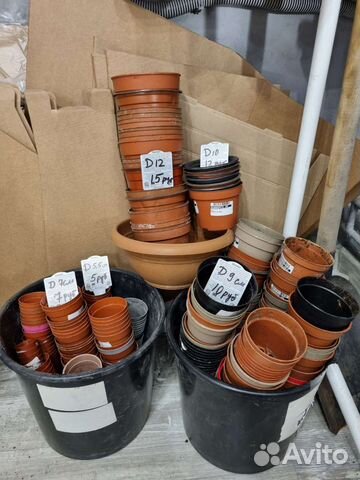 Горшки для цветов, паллетки пластиковые