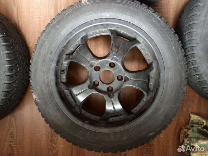 Колеса зимние на литых дисках