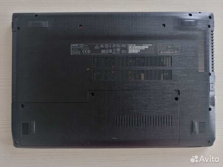 Ноутбук Acer Aspire E5-523